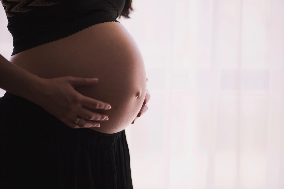 How to Sleep When Pregnant - Earth's Secret